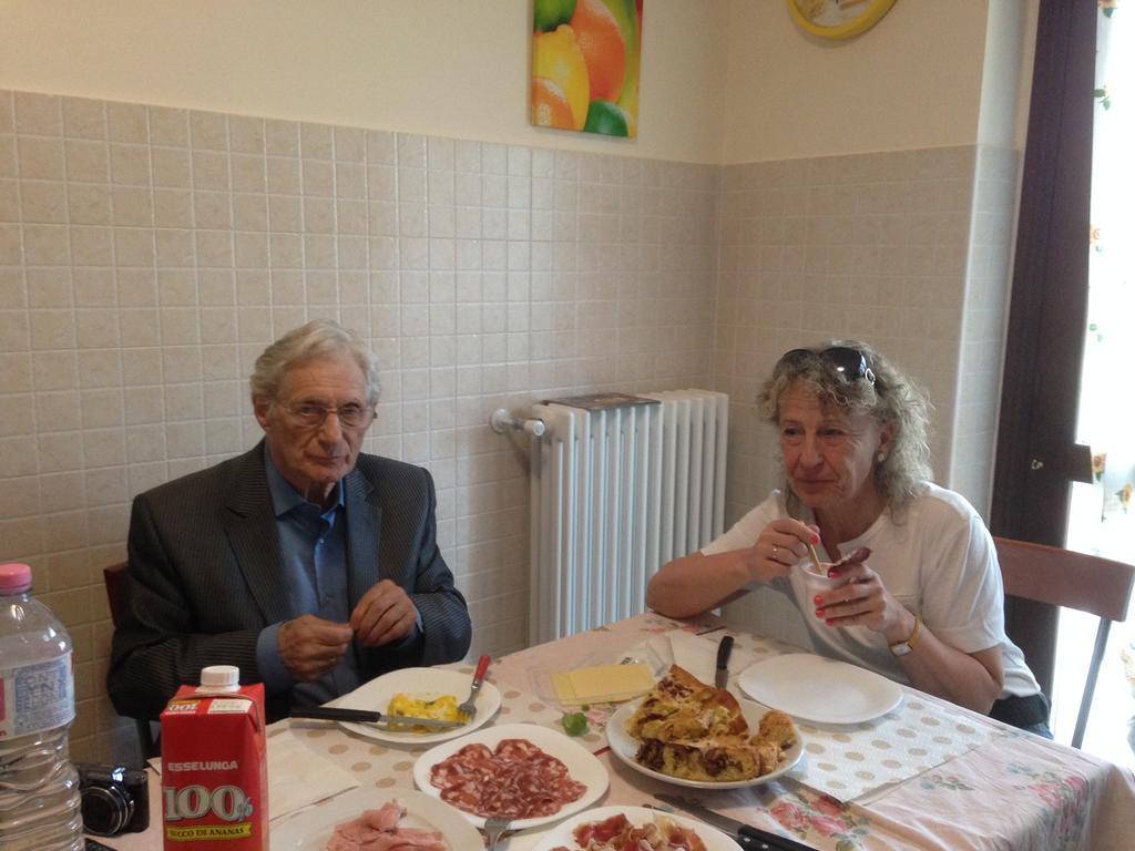 B&B Nina Bergamo Bagian luar foto